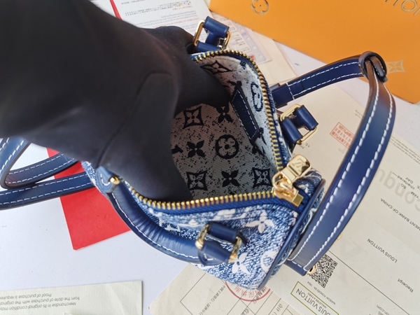 ルイヴィトンバッグ角部分ディテール